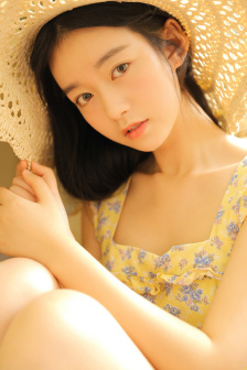 国产清纯美女爆白浆